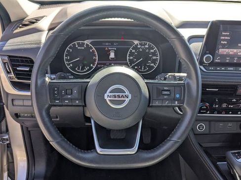 Used 2021 Nissan Rogue SL image 14