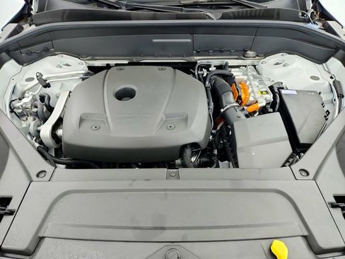 New 2025 Volvo XC90 T8 Plus w/ Protection Package Premier image 30