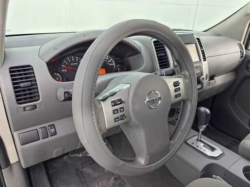 Used 2021 Nissan Frontier S image 11