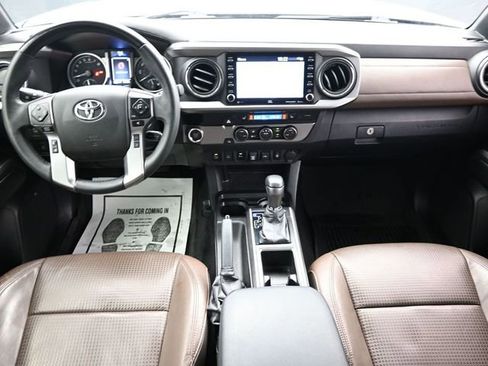 Used 2021 Toyota Tacoma Limited RWD image 13