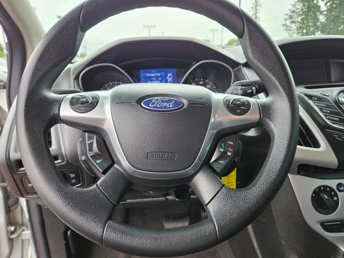 Used 2013 Ford Focus SE FWD image 21