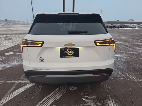 New 2026 Chevrolet Equinox LT w/ Convenience Package II image 4