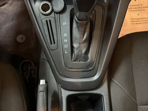 Used 2015 Ford Focus SE image 20