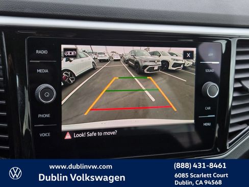Certified 2023 Volkswagen Atlas Cross Sport SE w/ Panoramic Sunroof Package FWD image 15