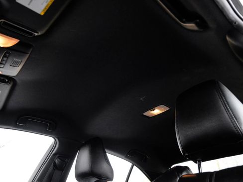 Used 2021 Toyota Corolla SE image 36