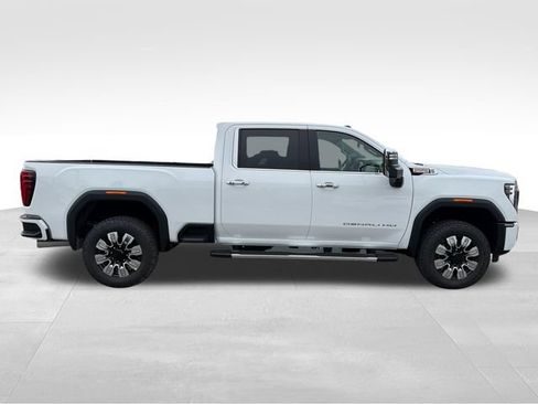 New 2026 GMC Sierra 2500 Denali w/ Denali Reserve Package AWD/4WD image 8