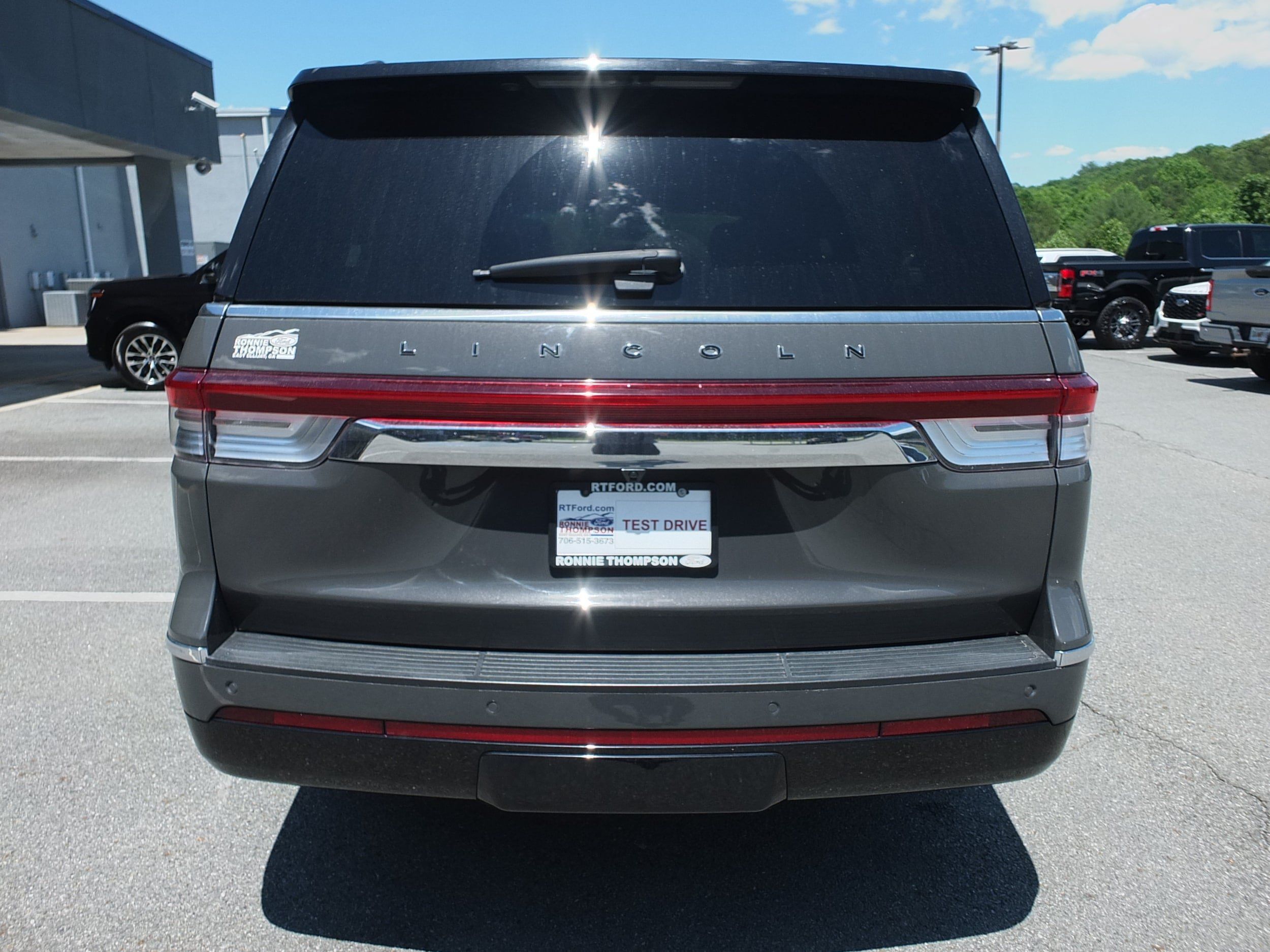 Used 2022 Lincoln Navigator L Black Label AWD/4WD image 4