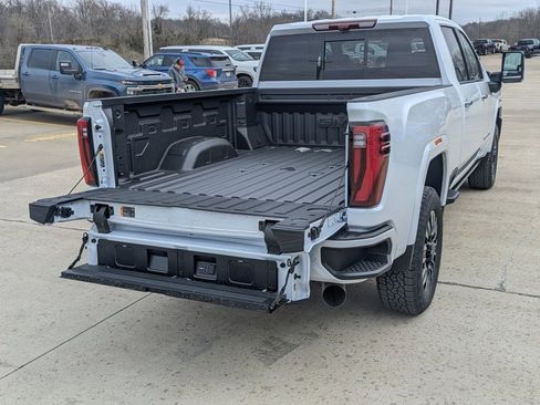 New 2026 GMC Sierra 2500 Denali Ultimate image 13