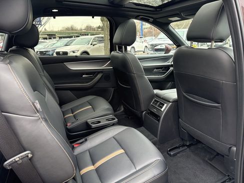 Used 2025 MAZDA CX-90 3.3 Turbo S w/ Premium Package image 32