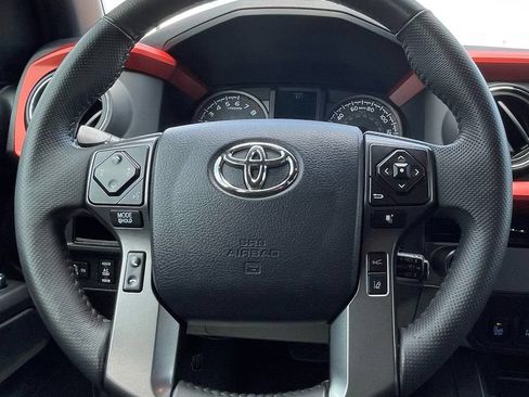 Used 2018 Toyota Tacoma TRD Off-Road w/ Technology Package RWD image 19
