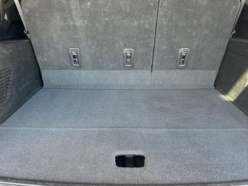 Used 2023 Chevrolet Suburban Premier AWD/4WD image 16