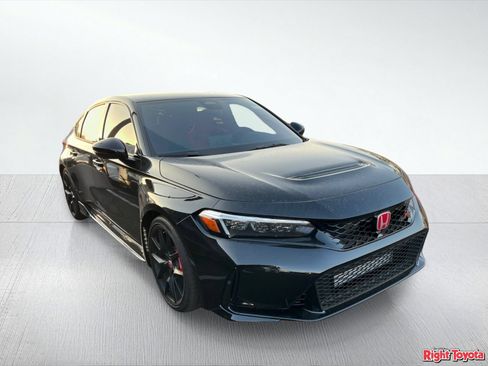 Used 2025 Honda Civic Type R image 5