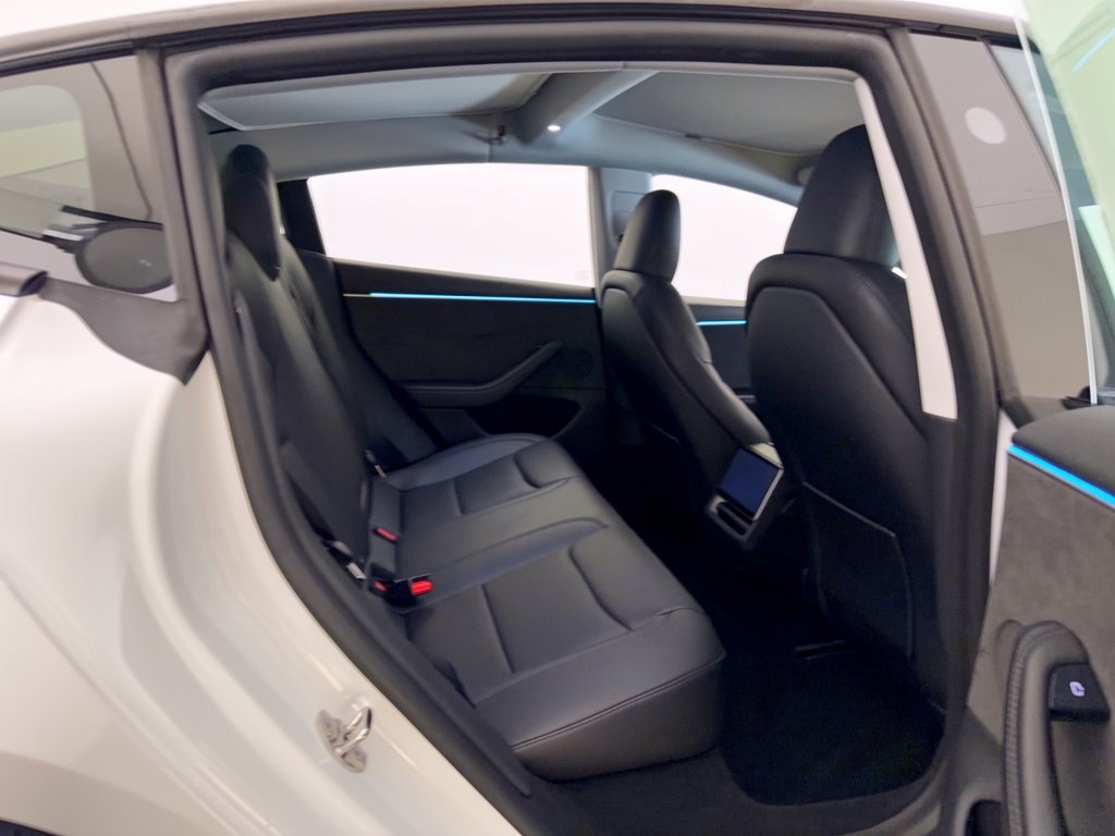 Used 2024 Tesla Model 3 Long Range AWD/4WD image 29