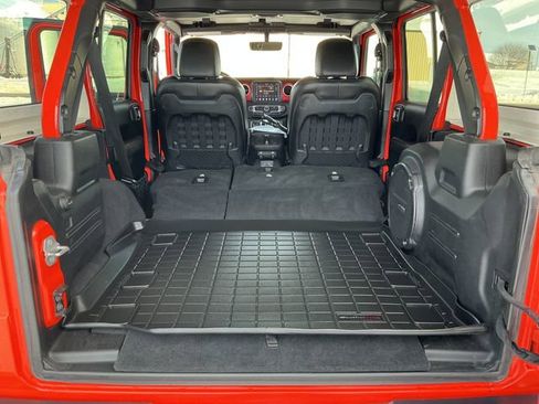 Used 2020 Jeep Wrangler Unlimited Rubicon image 38