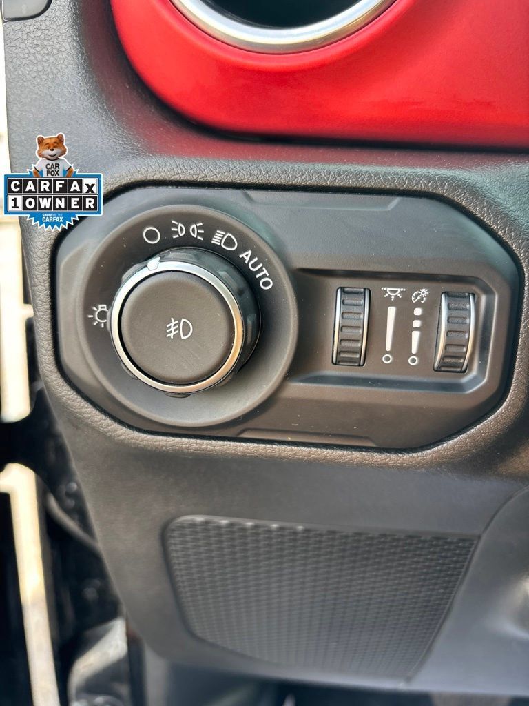 Used 2020 Jeep Wrangler Unlimited Rubicon AWD/4WD image 15