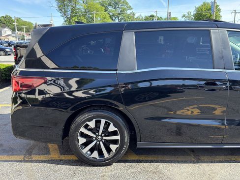 Used 2025 Honda Odyssey EX-L image 11
