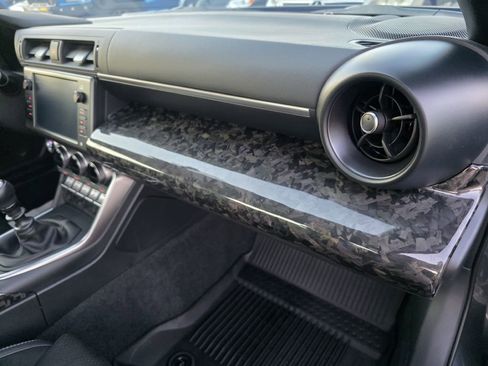 Used 2024 Toyota GR86 Premium image 28