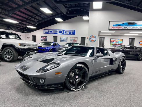 Used 2006 Ford GT RWD image 1