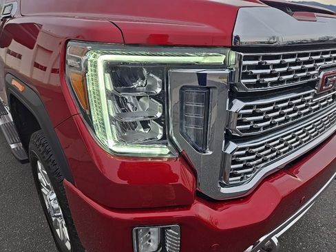 Used 2022 GMC Sierra 3500 Denali w/ Denali Ultimate Package image 32