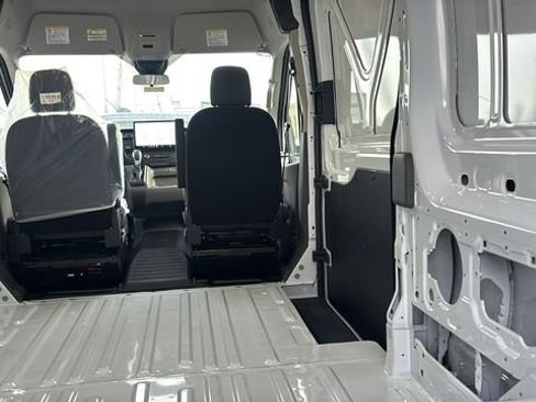 New 2026 Ford Transit 250 148 Medium Roof Extended AWD image 32