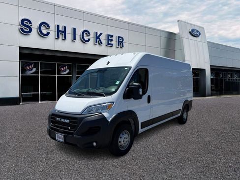 Used 2023 RAM ProMaster 3500 w/ Driver Convenience Group FWD image 4