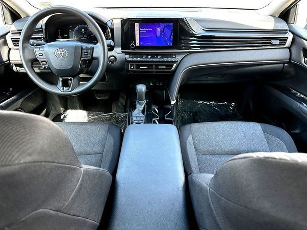 Certified 2025 Toyota Camry LE FWD image 27