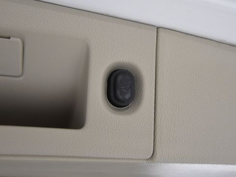 Used 2017 GMC Yukon Denali w/ Open Road Package image 56