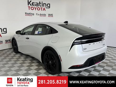 New 2026 Toyota Prius Plug-In Hybrid image 10