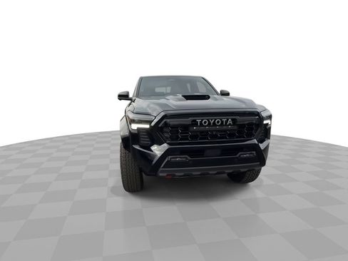 Used 2025 Toyota Tacoma TRD Pro image 3