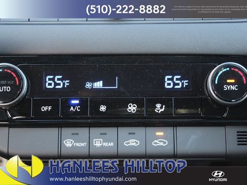 New 2025 Hyundai Elantra SEL image 23