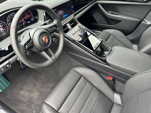 New 2026 Porsche Panamera RWD image 4