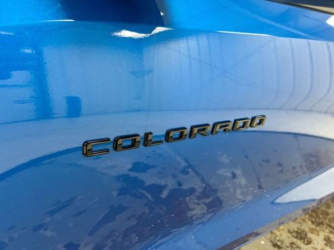 Used 2023 Chevrolet Colorado Trail Boss w/ LPO, Dark Essentials Package AWD/4WD image 26
