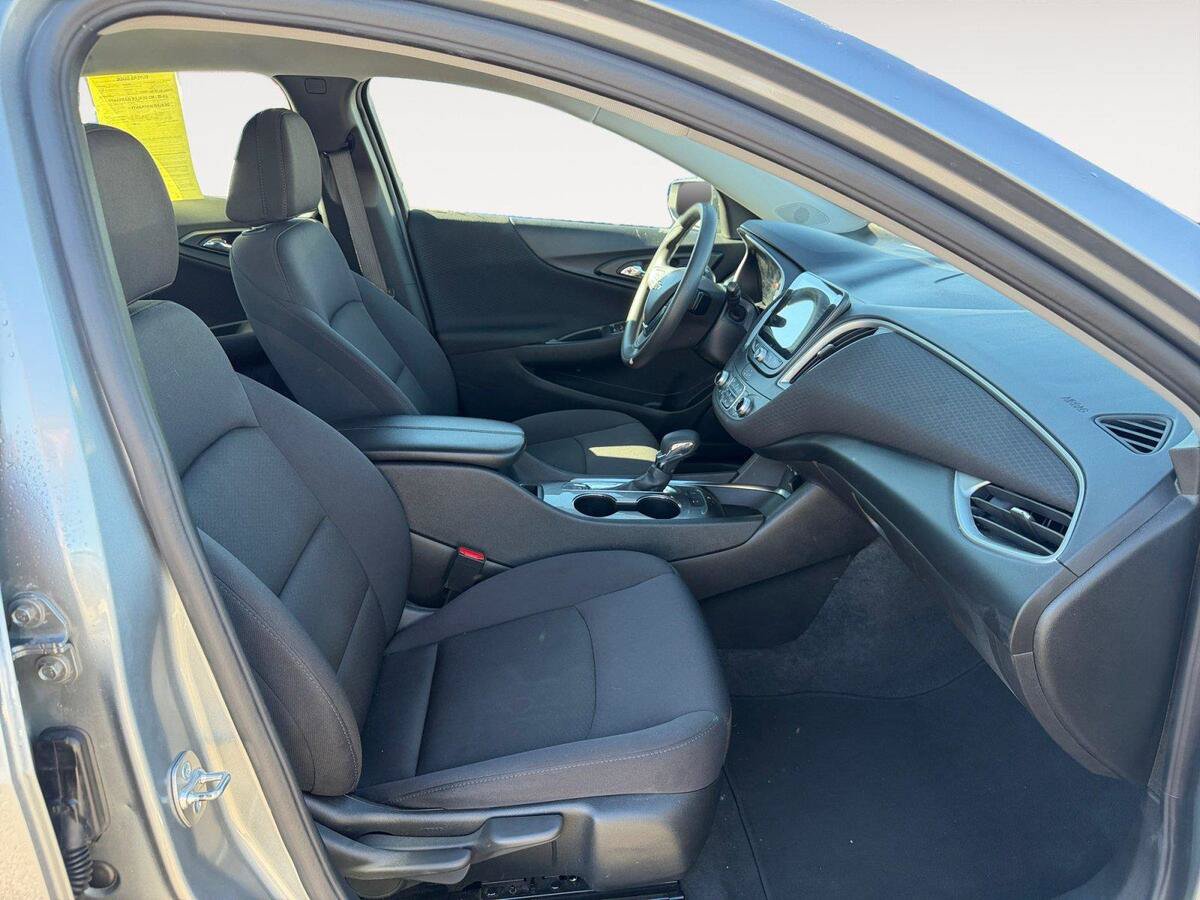 Used 2024 Chevrolet Malibu LT FWD image 15