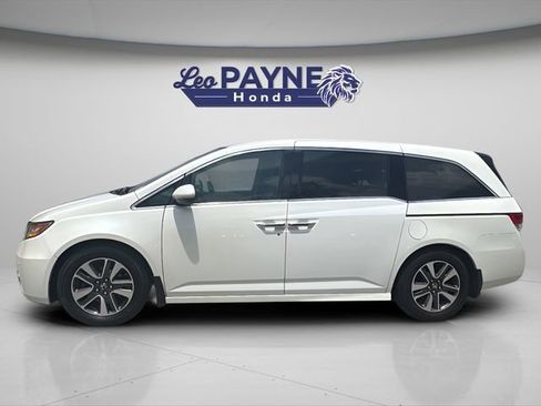 Used 2016 Honda Odyssey Touring image 4