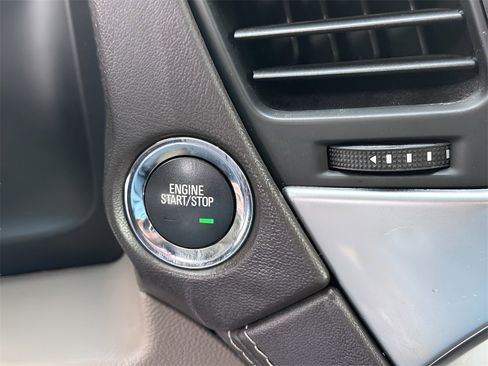 Used 2016 Chevrolet Suburban LTZ image 19