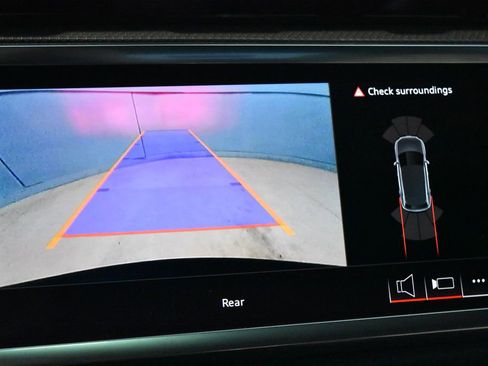 Certified 2025 Audi Q3 2.0T Premium w/ Convenience Package image 11