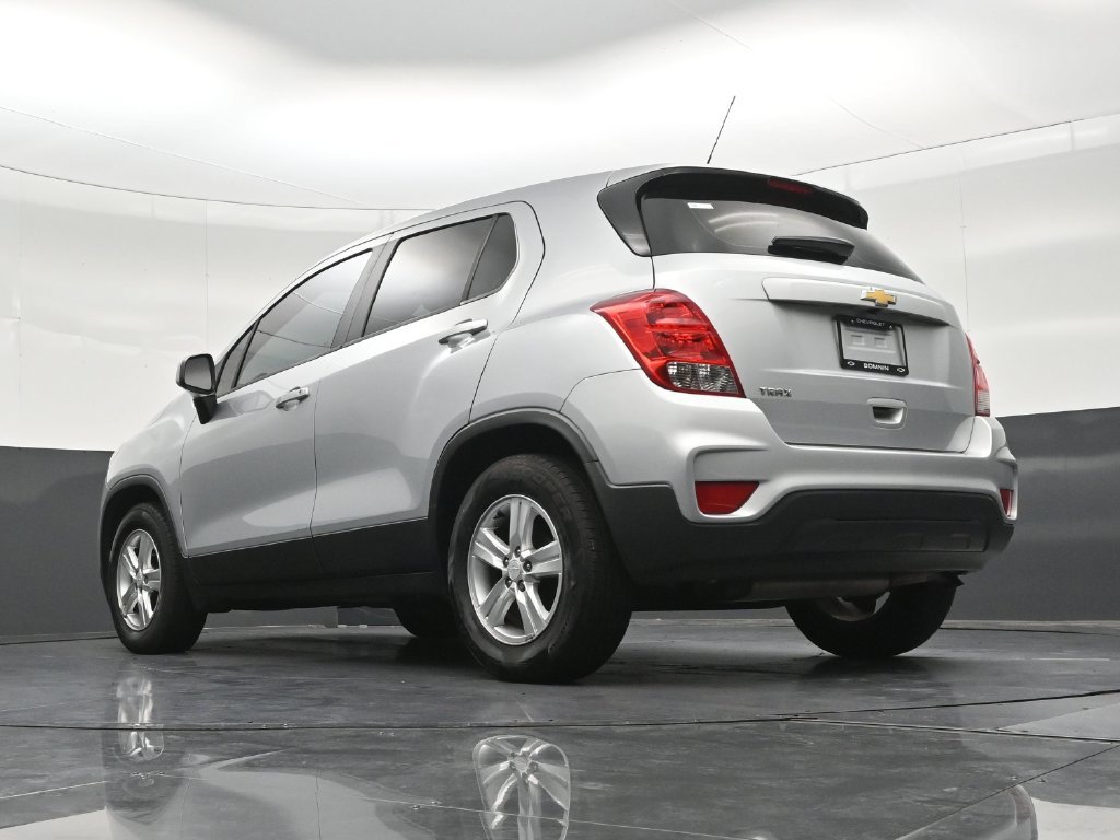 Used 2020 Chevrolet Trax LS FWD image 25
