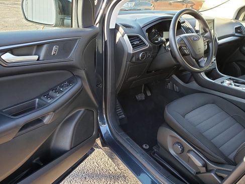 Used 2023 Ford Edge SE w/ Black Appearance Package image 8