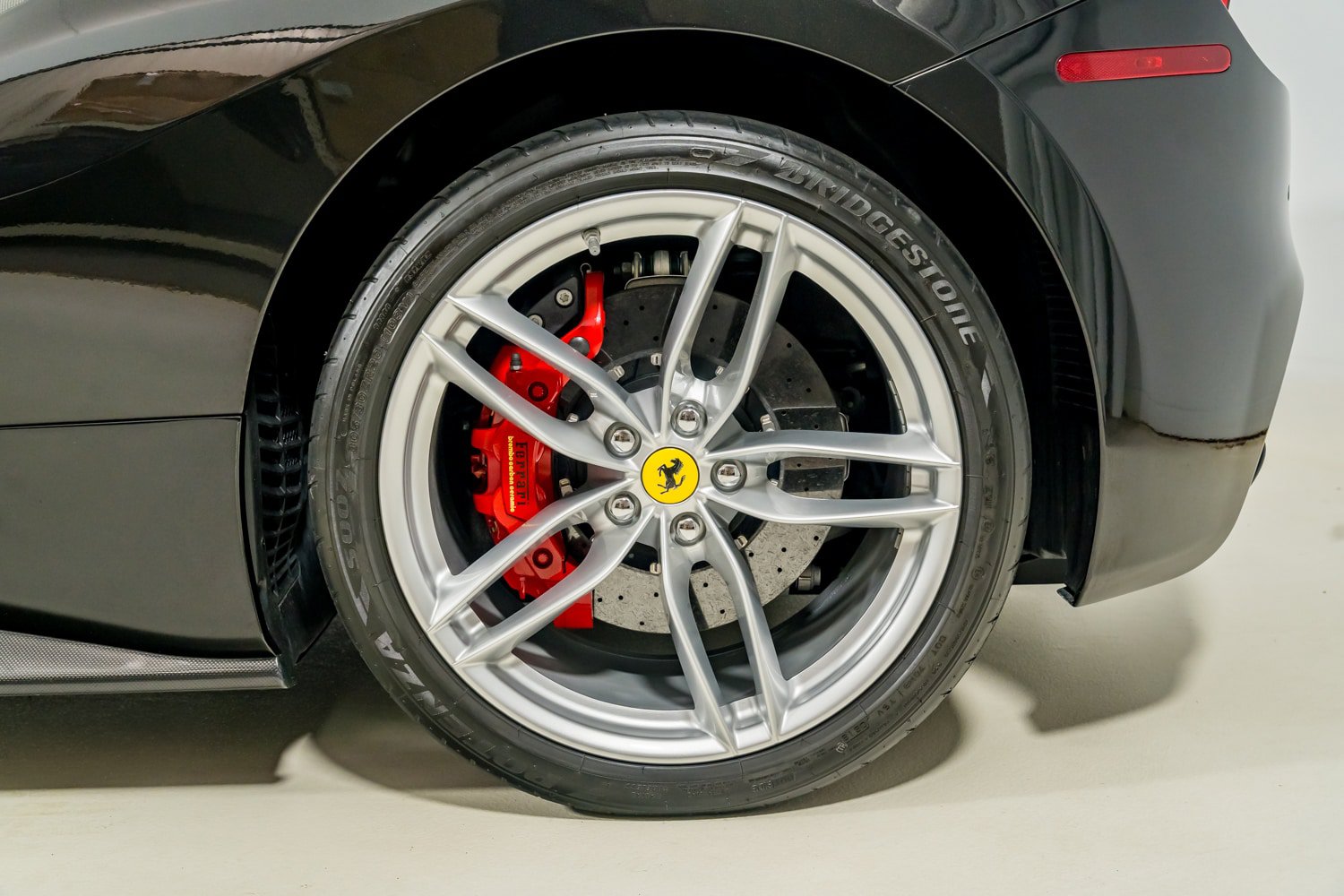 Certified 2018 Ferrari 488 Spider RWD image 23