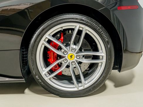 Used 2018 Ferrari 488 Spider RWD image 23