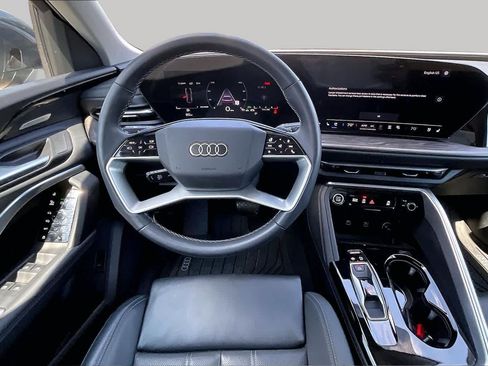 Used 2025 Audi Q5 Premium Plus w/ Premium Plus AWD/4WD image 6