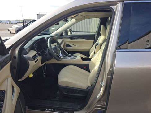 Used 2025 INFINITI QX60 Luxe w/ Lighting Package (N94) FWD image 14