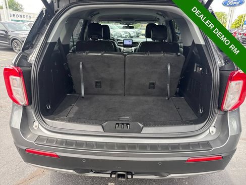 Used 2024 Ford Explorer XLT w/ Equipment Group 202A AWD/4WD image 12