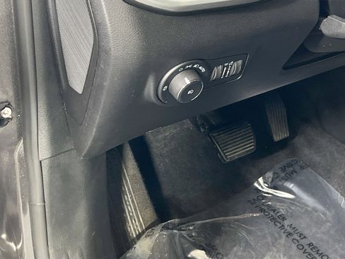Used 2022 Jeep Compass Latitude w/ Sun and Sound Group AWD/4WD image 10
