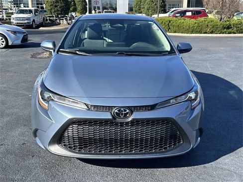 Used 2023 Toyota Corolla LE image 9