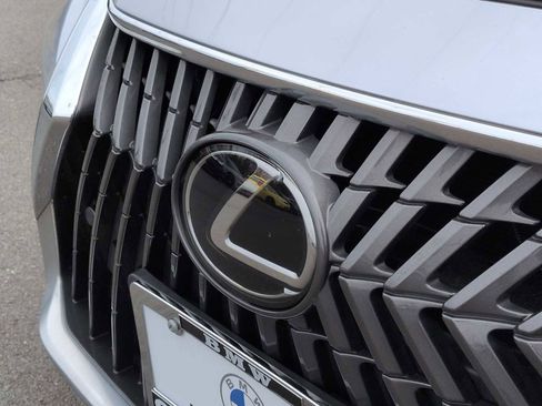 Used 2024 Lexus ES 350 w/ Premium Package image 12