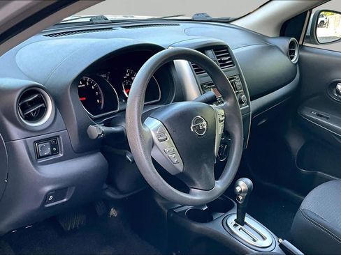 Used 2015 Nissan Versa SV FWD image 17