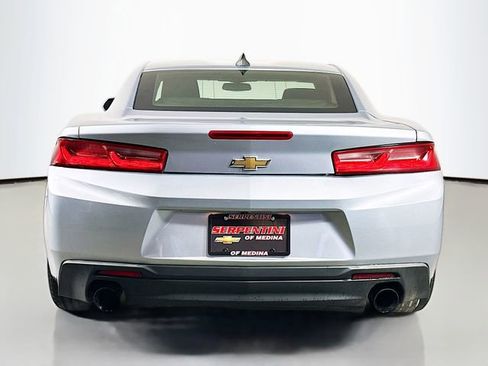 Used 2018 Chevrolet Camaro LT image 7