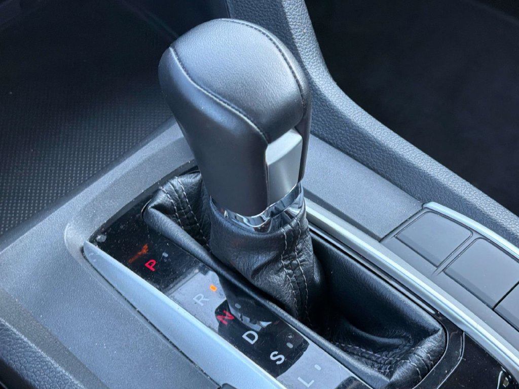 Used 2017 Honda Civic Touring image 17