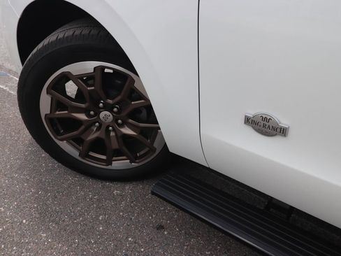 Certified 2025 Ford Expedition King Ranch AWD/4WD image 4